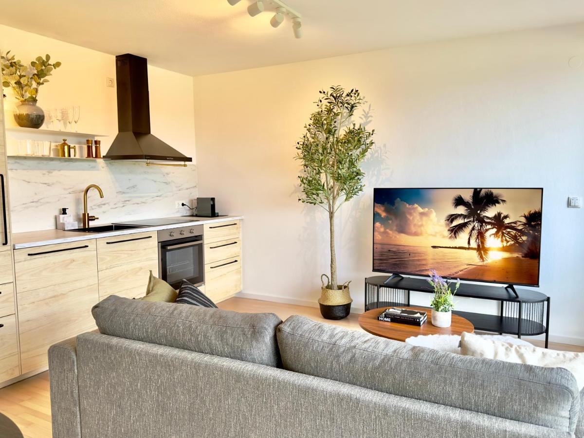 Flair Apartments Vorarlberg - Stilvolles Wohnen Nahe Bodensee & Alpen - Kueche, Balkon & Gratis Parkplatz Bregenz Exterior foto